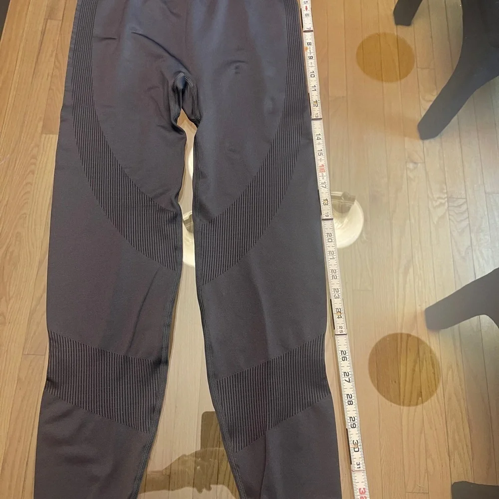 BUNDLE of Two Pink Victoria's Secret Olive and Gray Leggings Size ML